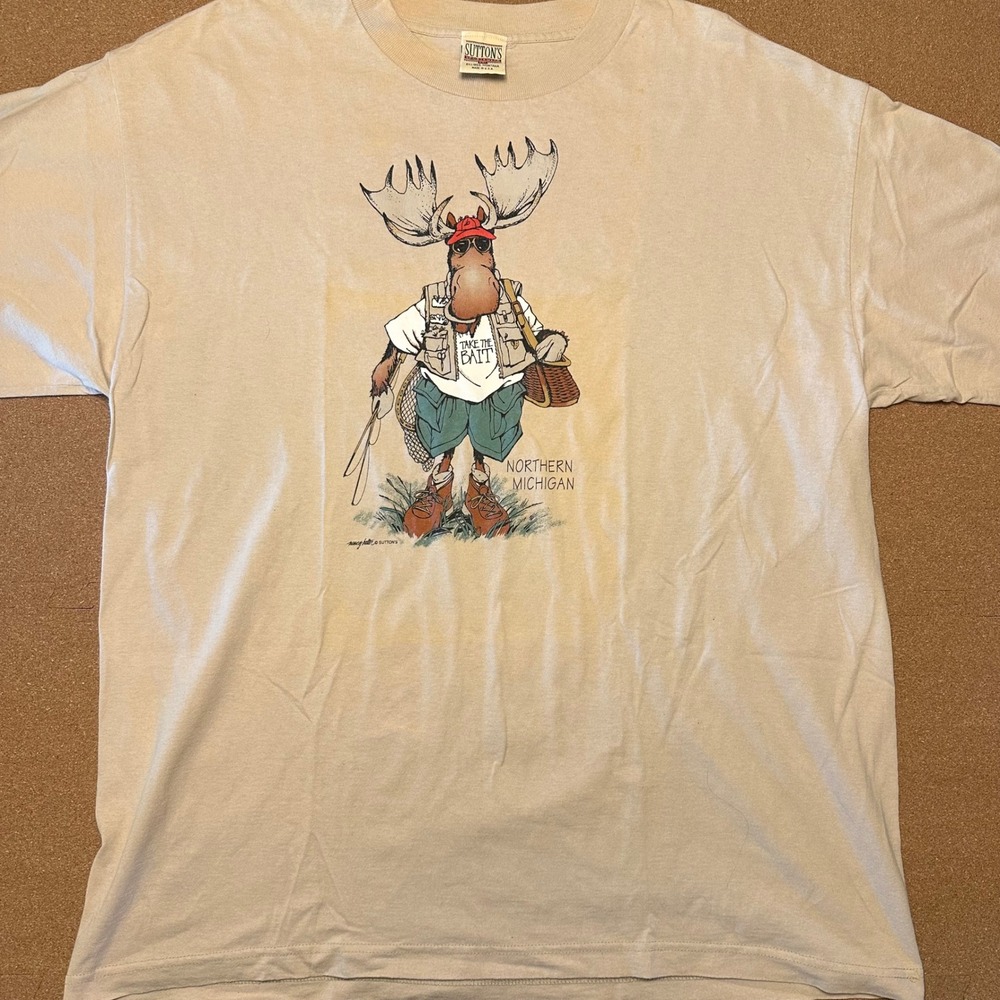 Suttons Sportswear T-Shirt Mens XXL Tan Northern Michigan Moose Fishing Vintage